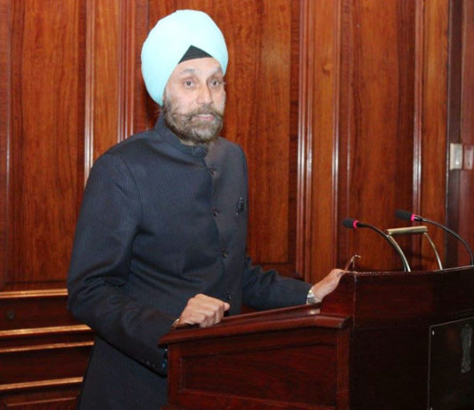 Navtej Sarna