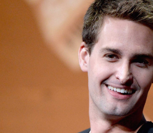 Snap stock falls as CEO