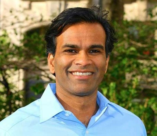 Popular Indian American Behavioral Economist to Join Booth School of Business Sendhil-Mullainathan