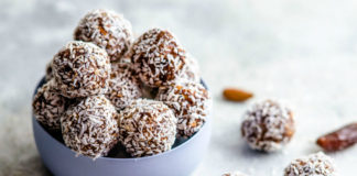 Nuts-and-Coconut-Balls
