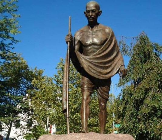 Gandhi-statue-defaced