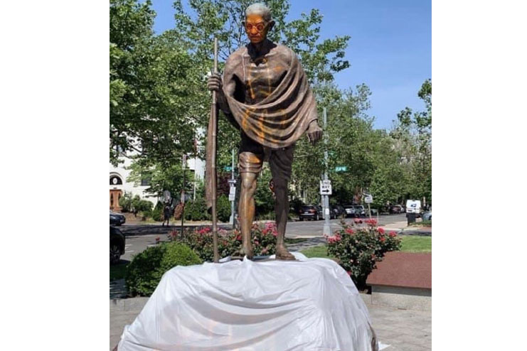 Gandhi-statue-defaced